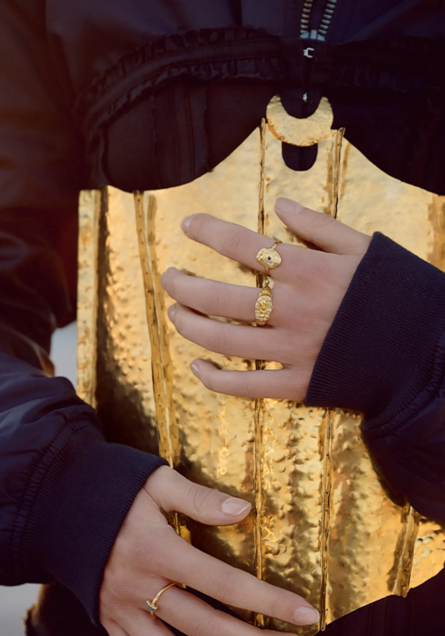 Maanesten Demi Ring Online