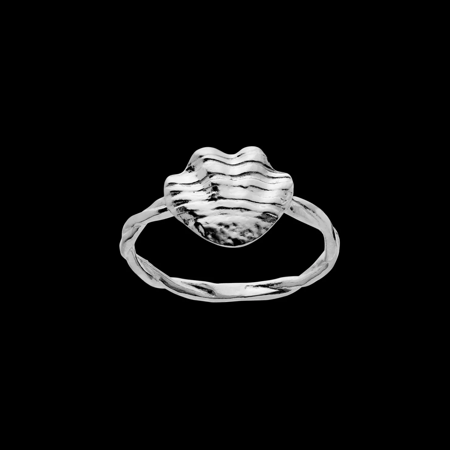 Maanesten Dwyn Ring Online