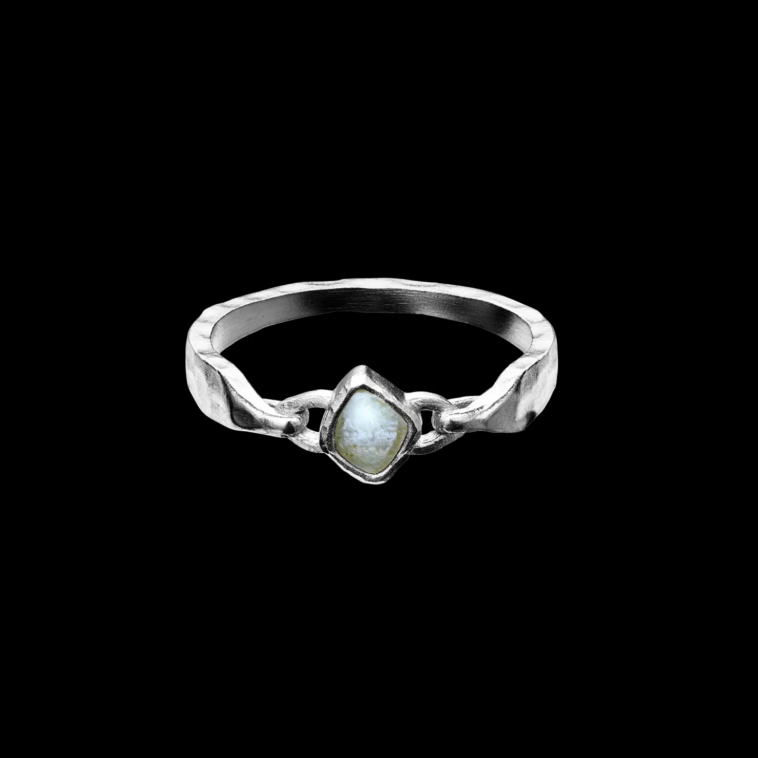 Maanesten Emmalou Ring New