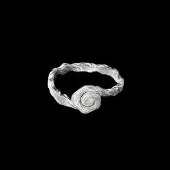 Maanesten Gisla Ring Online